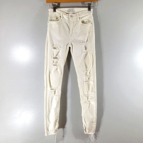 ZARA WOMAN white distressed mid rise skinny jeans casual summer essential - Picture 1 of 11